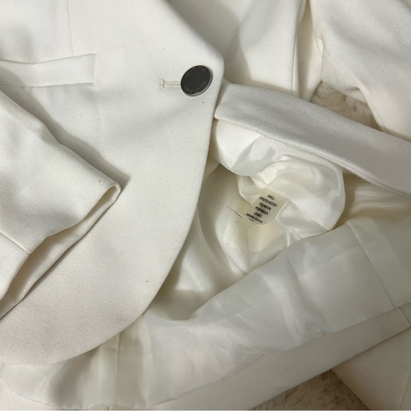 Calvin Klein White Luxe Stretch 2 Button Notch Lapel Long Sleeve Blazer 2 - Picture 3 of 6